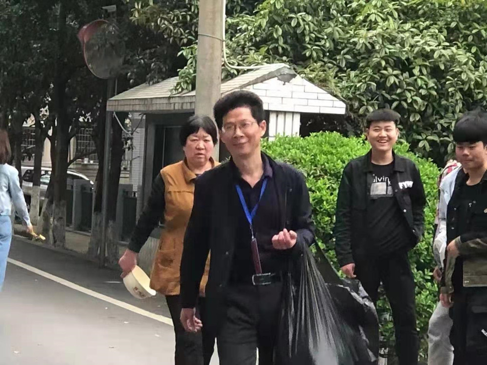 “衣舊情深，舊衣捐贈” ——衡陽幼高專耒陽學(xué)院開展學(xué)雷鋒舊衣捐贈活動
