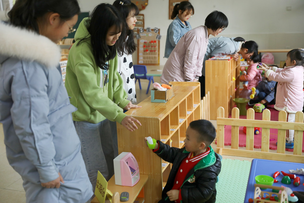 學(xué)生用心，幼兒開(kāi)心，家長(zhǎng)放心      ——衡陽(yáng)幼兒師范高等?？茖W(xué)校開(kāi)設(shè)“四點(diǎn)半課堂”