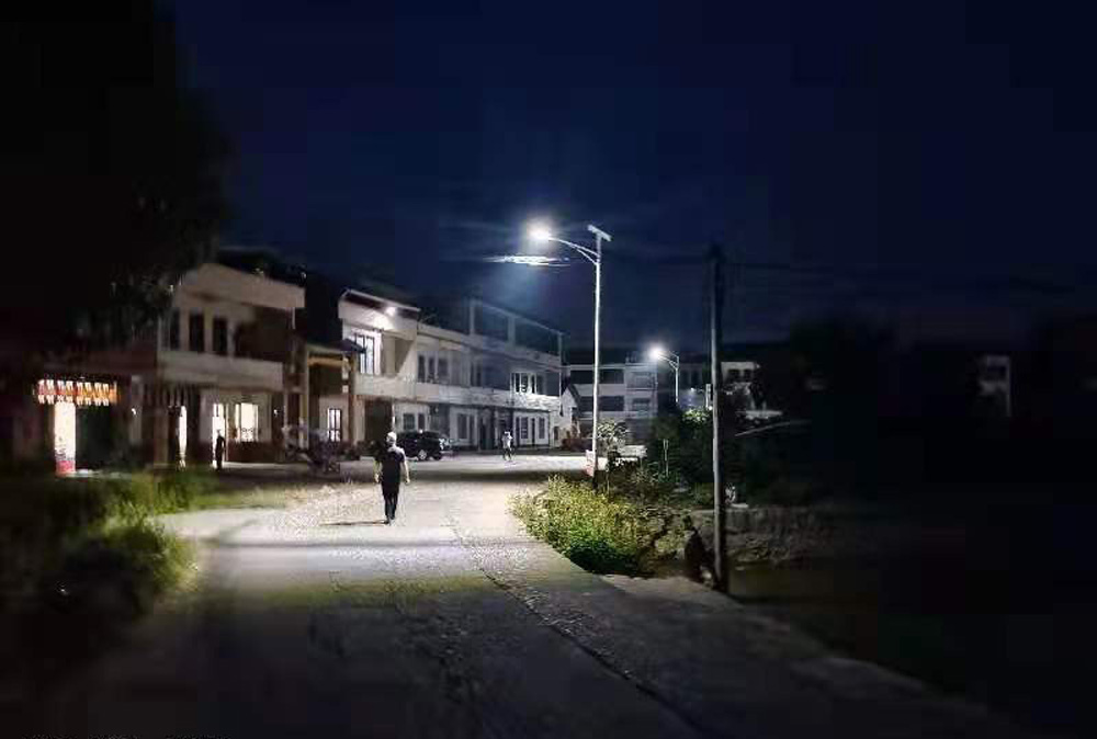 路燈亮了，村民的心里也敞亮了 ——衡陽幼高專持續(xù)推進(jìn)黨史學(xué)習(xí)教育“為民辦實事”活動側(cè)記