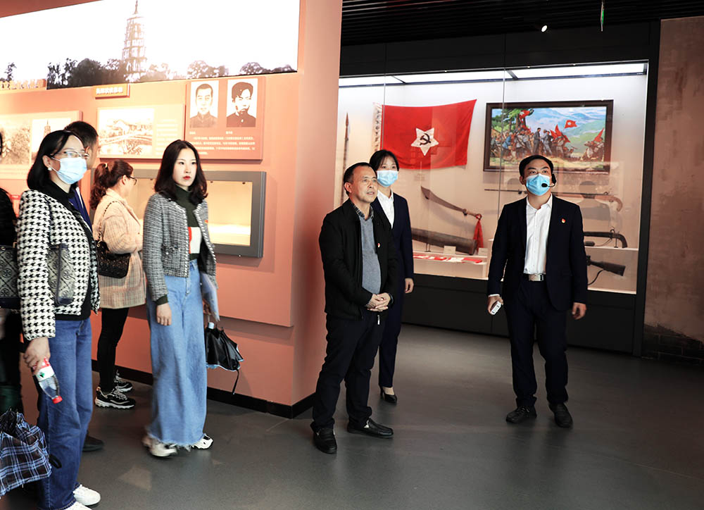 追尋歷史印記，感悟紅色精神 ——衡陽幼高專開展優(yōu)秀青年干部學習活動
