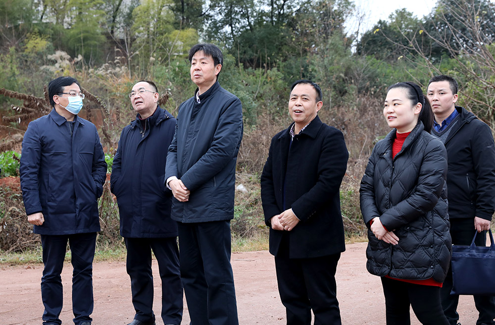 副市長(zhǎng)謝宏到衡陽(yáng)幼高專(zhuān)調(diào)研新校區(qū)建設(shè)工作