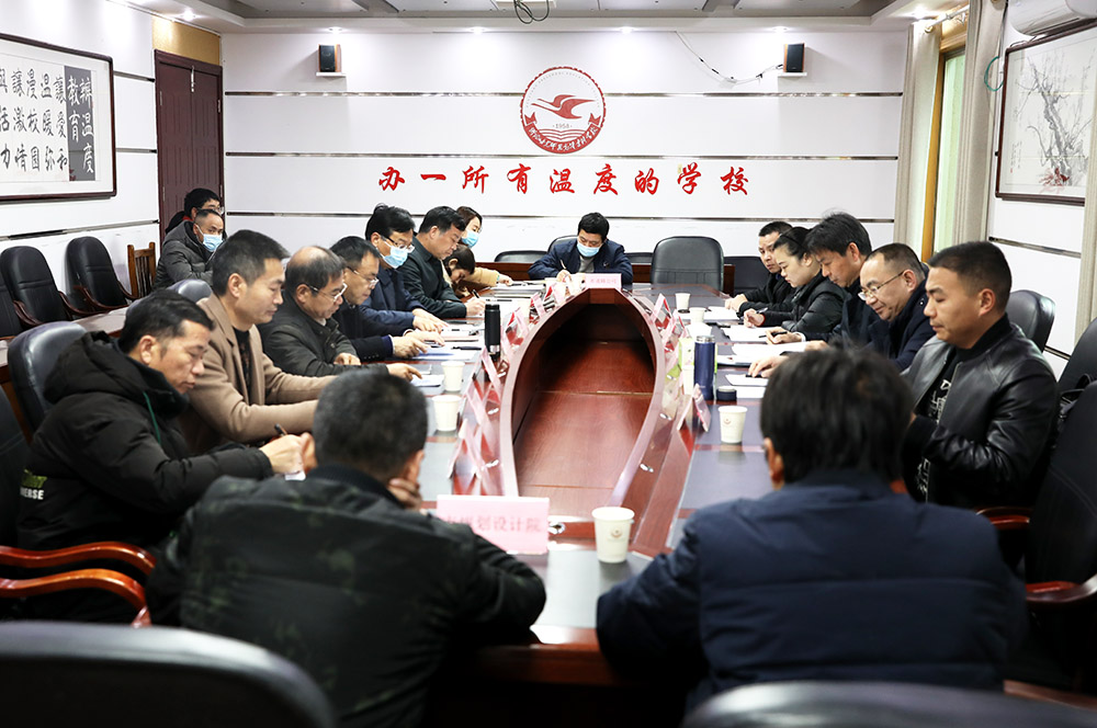 副市長(zhǎng)謝宏到衡陽(yáng)幼高專(zhuān)調(diào)研新校區(qū)建設(shè)工作