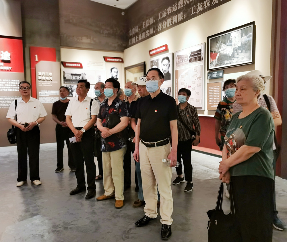 緬懷革命先烈，激發(fā)愛國情懷 一一離退休黨總支組織黨員參觀水口山工人運(yùn)動(dòng)紀(jì)念館