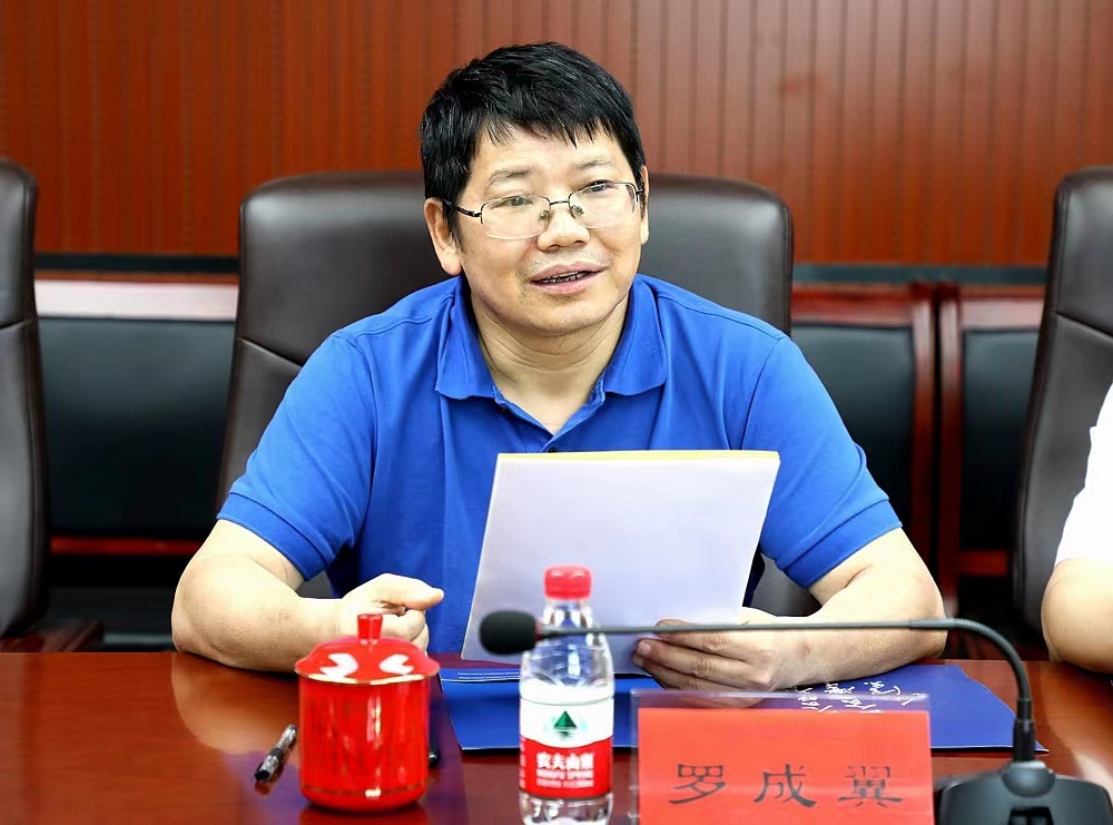 李來清率隊(duì)赴湖南一師、銅仁幼?？疾鞂W(xué)習(xí)