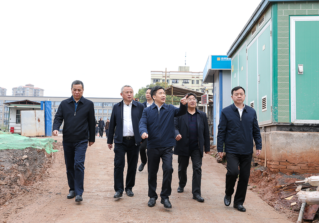 市人大常委副主任歐杏調(diào)研我校食品安全工作和周邊道路建設