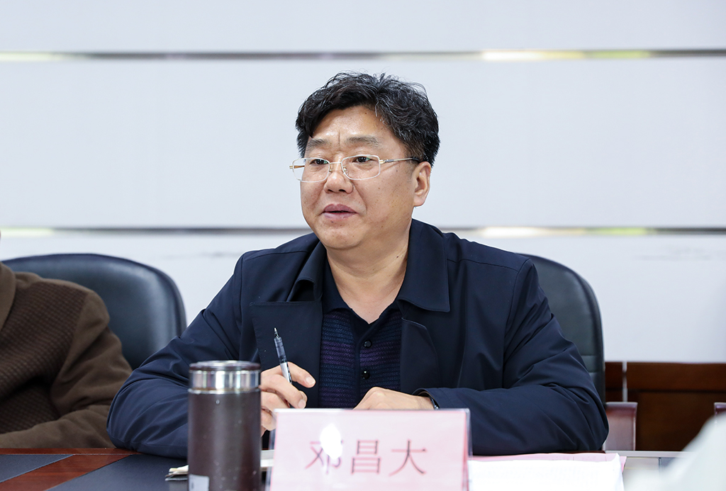 市人大常委副主任歐杏調(diào)研我校食品安全工作和周邊道路建設