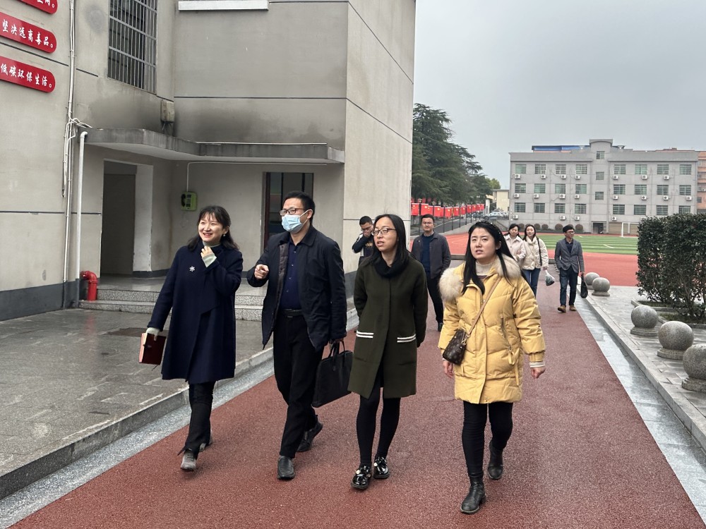 數(shù)學與現(xiàn)代信息技術系赴珠暉區(qū)新華實驗小學 開展人才培養(yǎng)方案調(diào)研