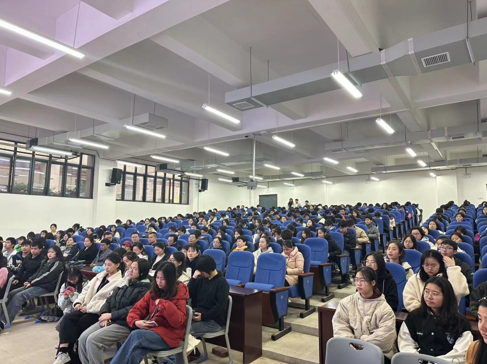 清風(fēng)氣正抓三風(fēng)，比學(xué)趕超傲群雄 ----數(shù)信系舉行三風(fēng)建設(shè)專項整治活動動員大會