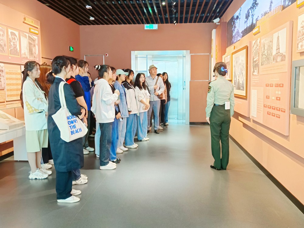 參觀紅色基地，追尋革命精神  ——小學(xué)教育系學(xué)生黨支部開展主題黨日活動(dòng)