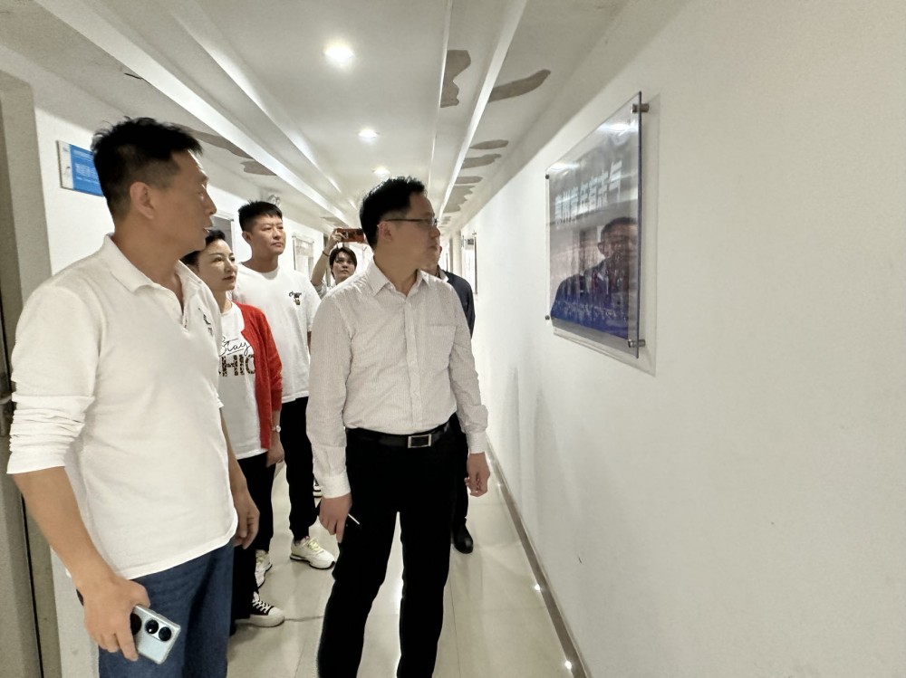 李來(lái)清率隊(duì)赴惠州、鷹潭訪企拓崗促就業(yè)