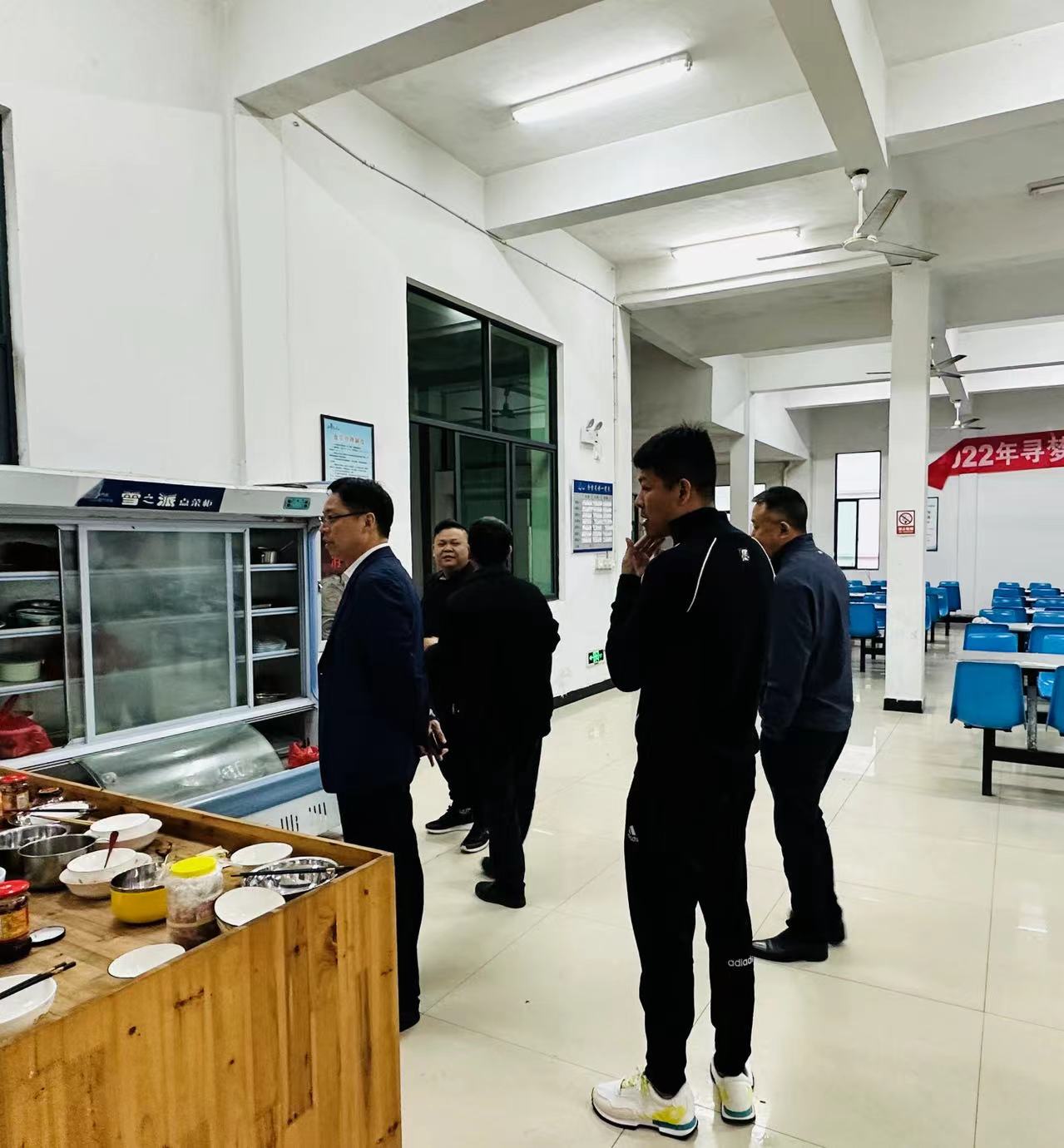 李來(lái)清率隊(duì)赴惠州、鷹潭訪企拓崗促就業(yè)