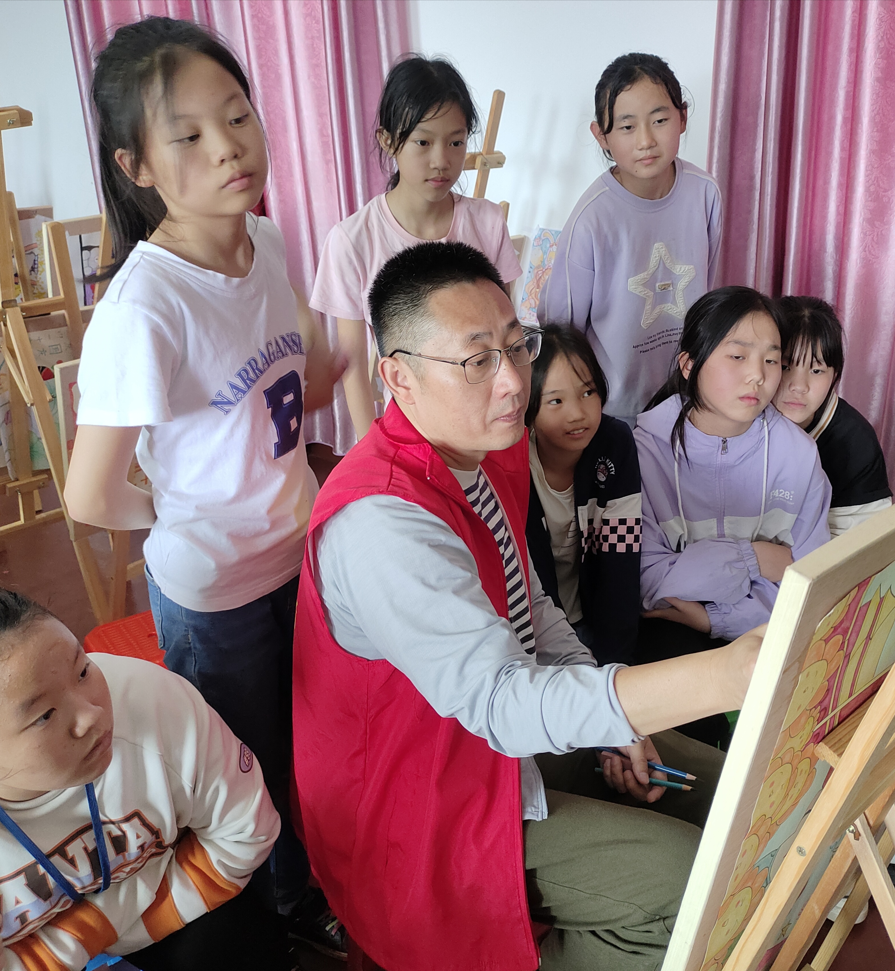 為了每一個孩子的美好童年 ——衡陽幼兒師專小學教育系赴衡南縣硫市小學開展留守兒童結(jié)對幫扶活動